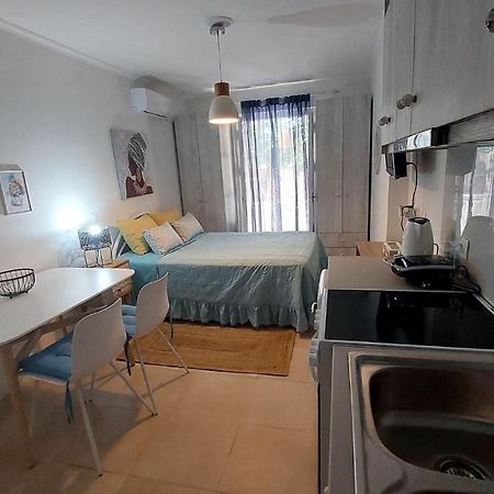 Nias Studio Apartamento Perama  Exterior foto