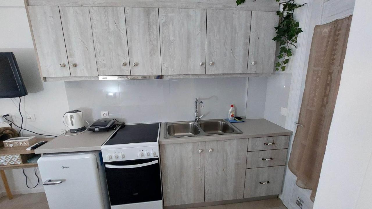 Nias Studio Apartamento Perama  Exterior foto
